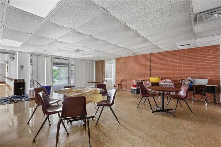 Commons with tables